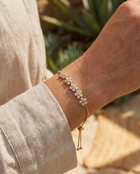 Stella bracelet, Flower, worn - Lia Dora